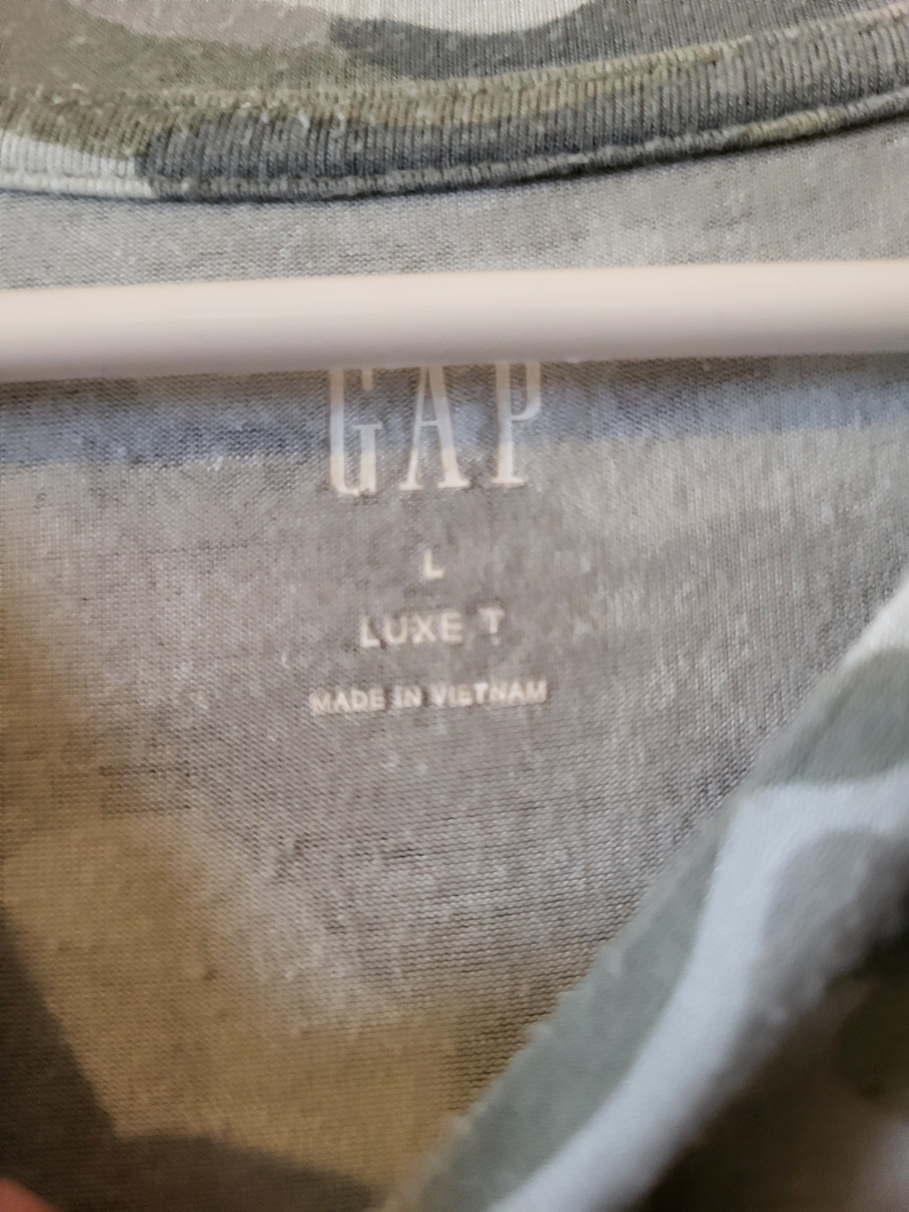 GAP Sleeveless Camo Tank Top - Gray & Olive Camo - Picture 2 of 3